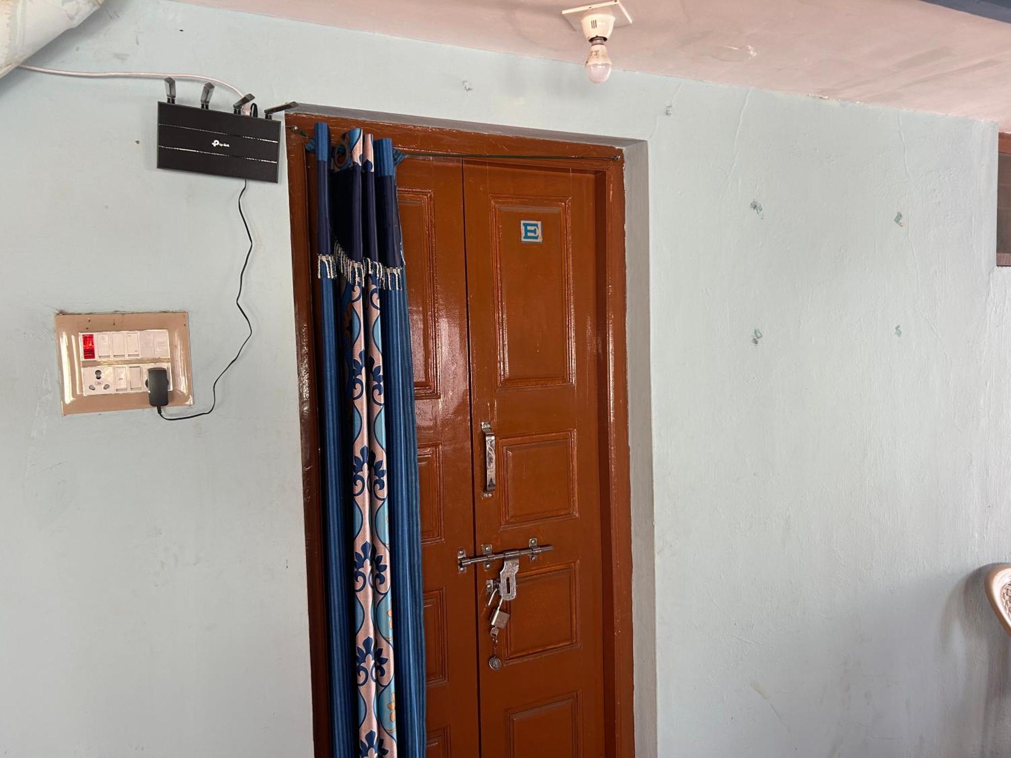 Anbu Ramana Guest House Tiruvannāmalai Exterior foto