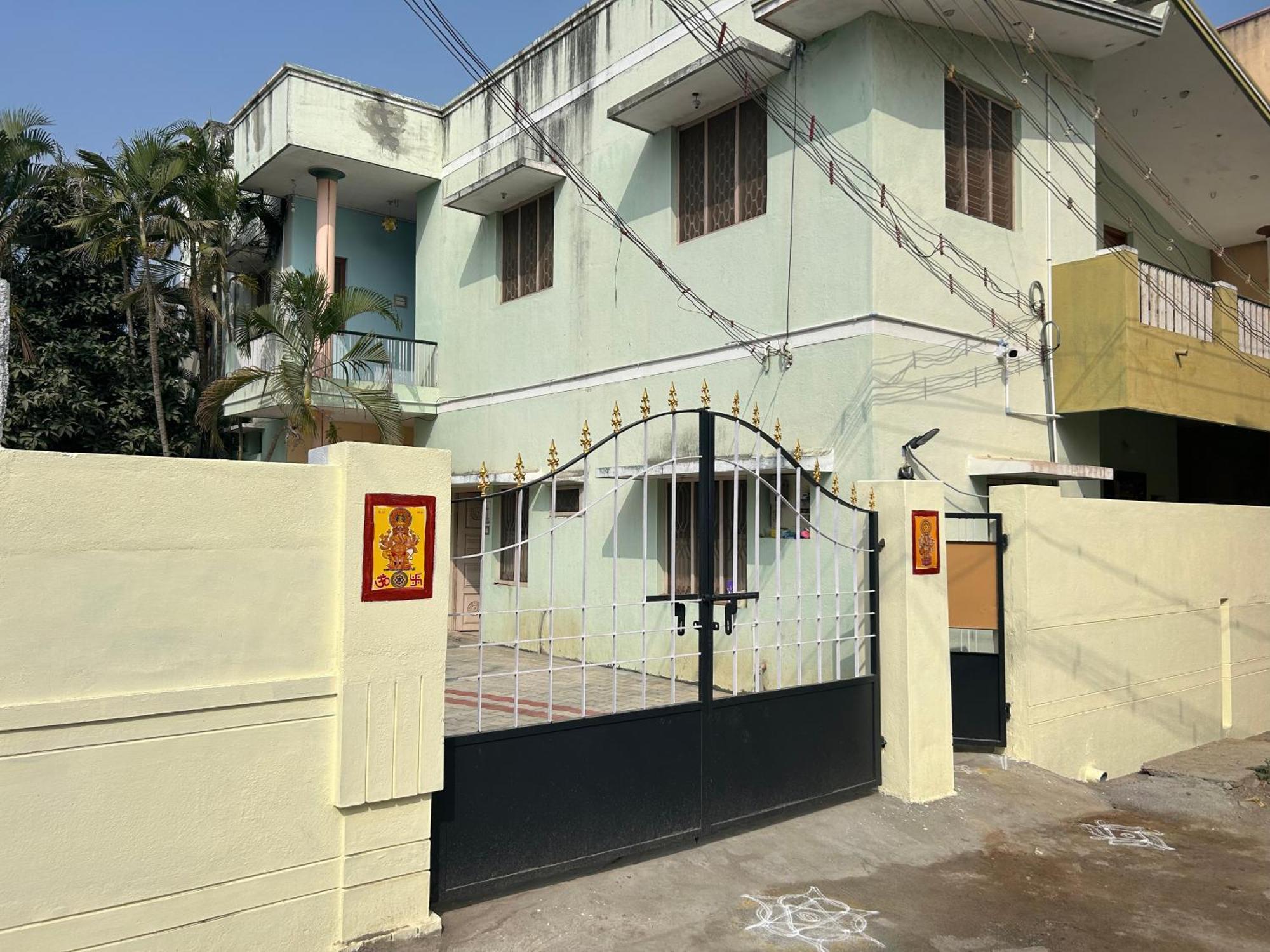 Anbu Ramana Guest House Tiruvannāmalai Exterior foto