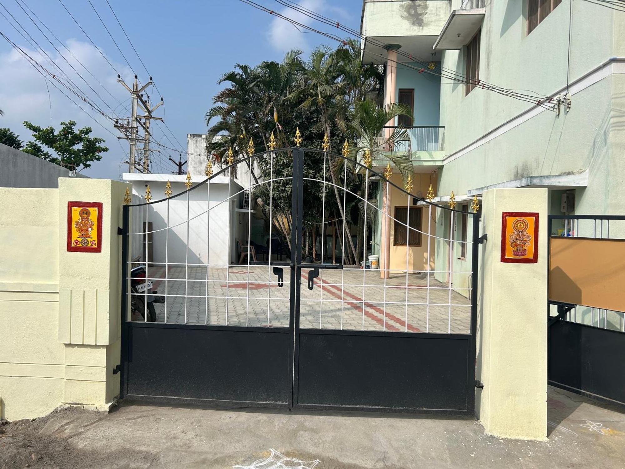 Anbu Ramana Guest House Tiruvannāmalai Exterior foto
