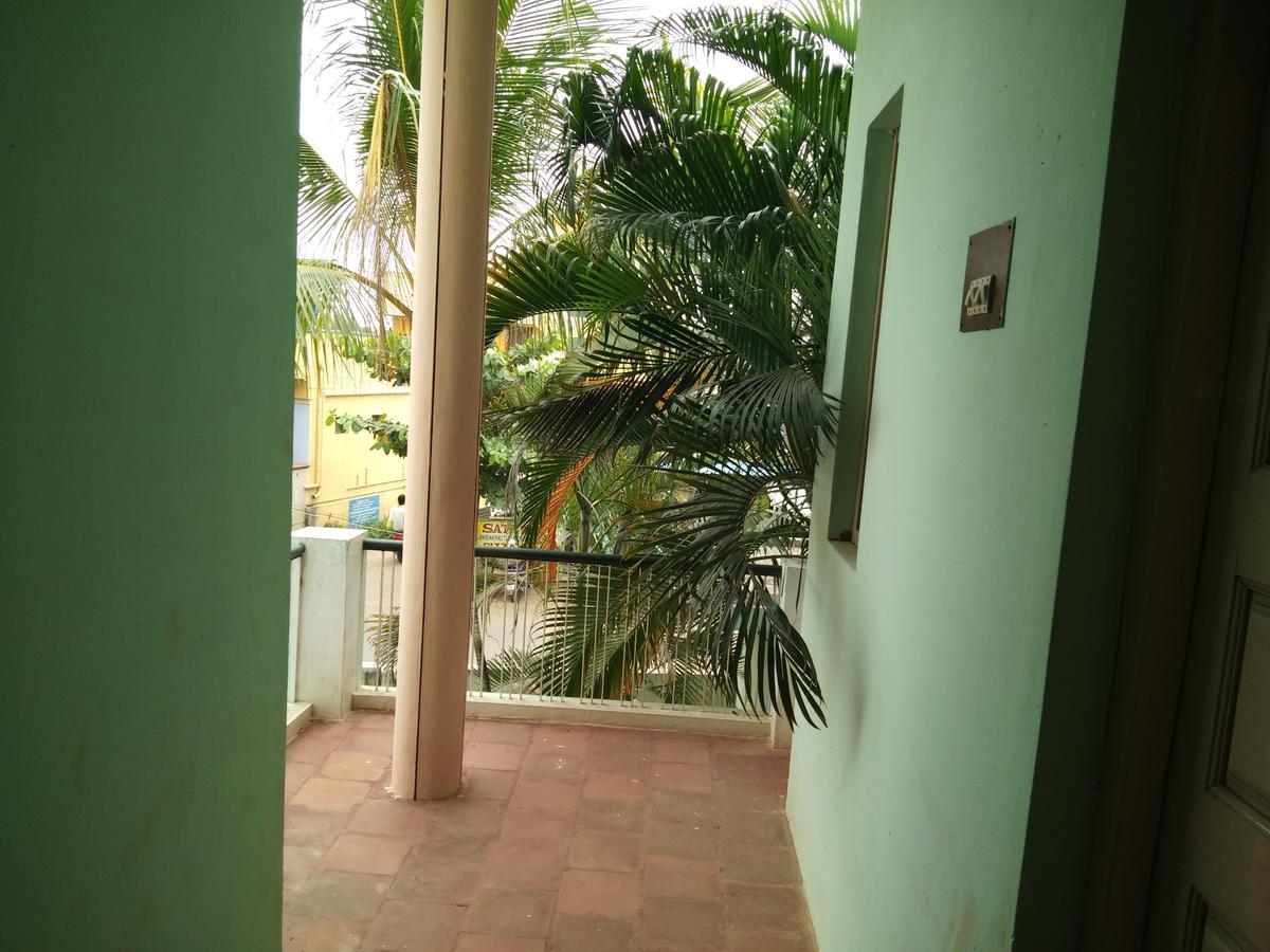 Anbu Ramana Guest House Tiruvannāmalai Exterior foto