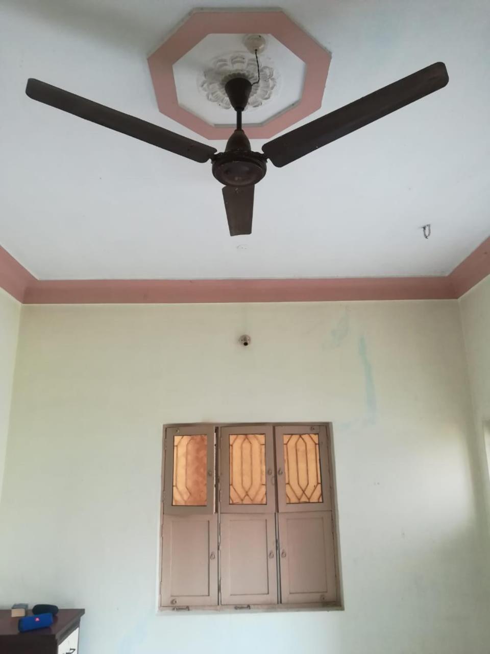 Anbu Ramana Guest House Tiruvannāmalai Exterior foto